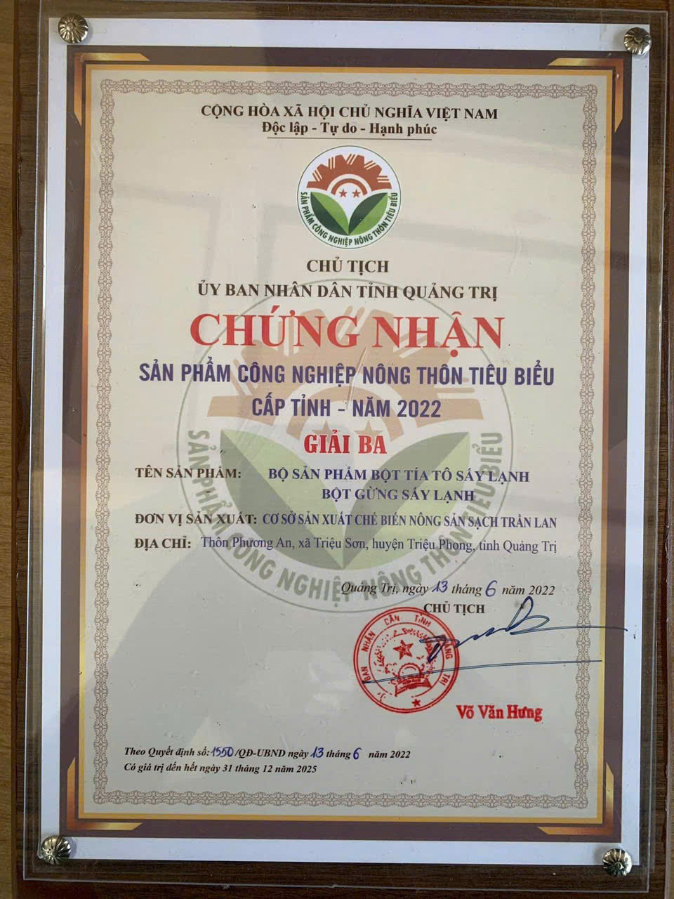 Giải thưởng và chứng nhận Trần Lan